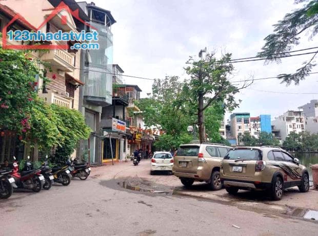 TẦM TIỀN HƠN 5 TỶ CÓ NHÀ SÁT HỒ ĐẦM TRÒN NGÕ 135 ĐỘI CẤN - NHÀ ĐẸP 5 TẦNG Ở NGAY- CỰC HIẾM 2
