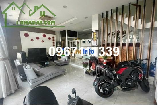 Chính chủ cần bán biệt thự tại Nguyễn Văn Quá, P.Đông Hưng, Thuận (Q.12), Tp.HCM 3