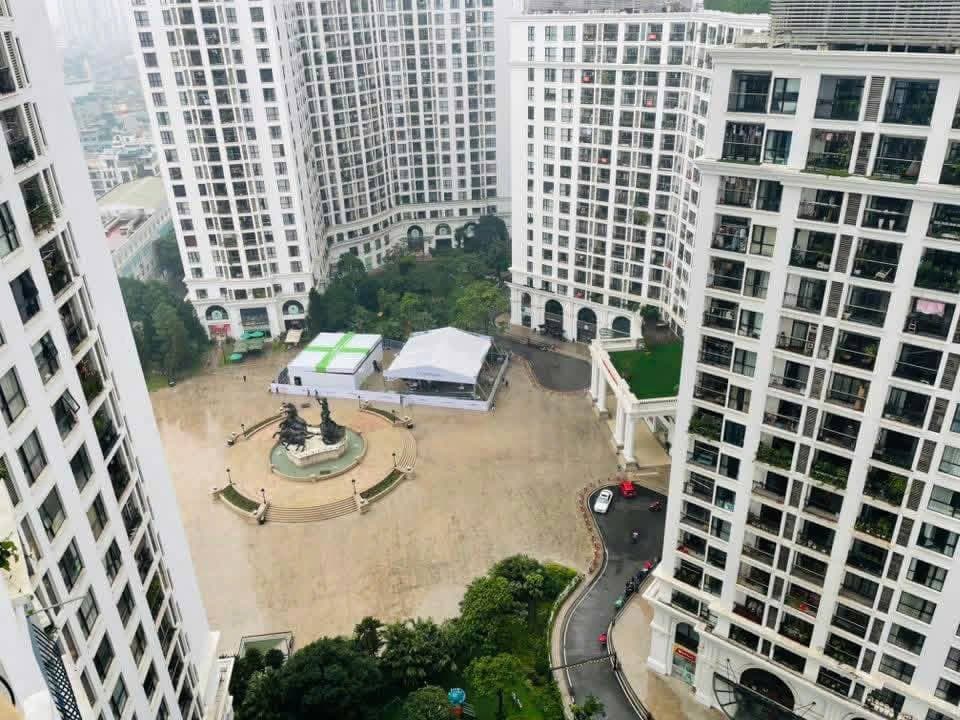 Bán căn hộ chung cư Royal City, 72A Nguyễn Trãi, 2 phòng ngủ, 2wc 2
