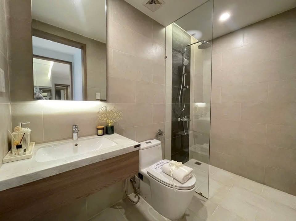 Căn hộ 2 phòng ngủ siêu sang, đầy đủ nội thất, chỉ 2,7 tỷ, cách biển Quy Nhơn 300m 2