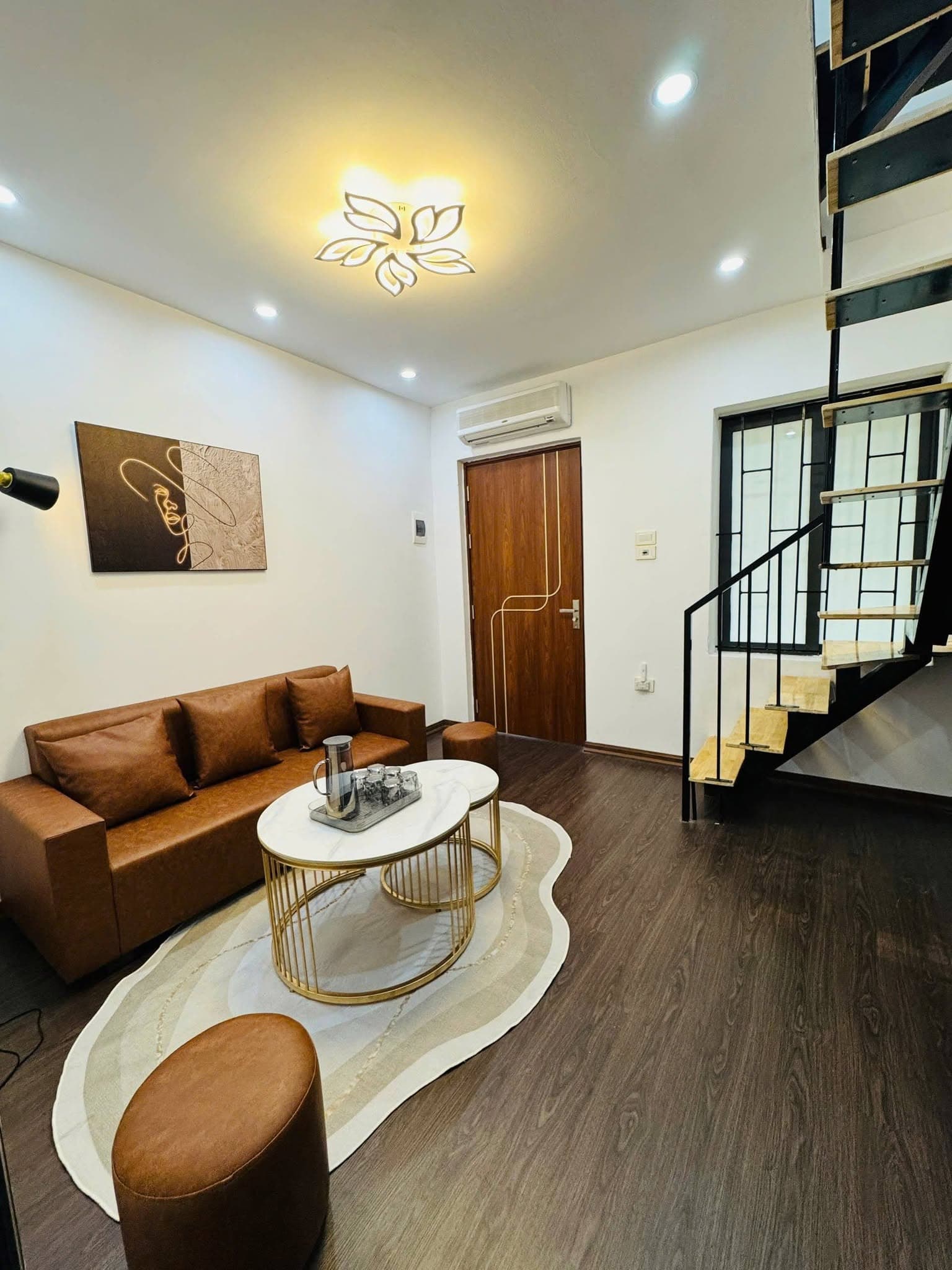 Bán căn hộ 3PN tầng 2 phố Trương Định, diện tích 80m2, giá nhỉnh 3 tỷ