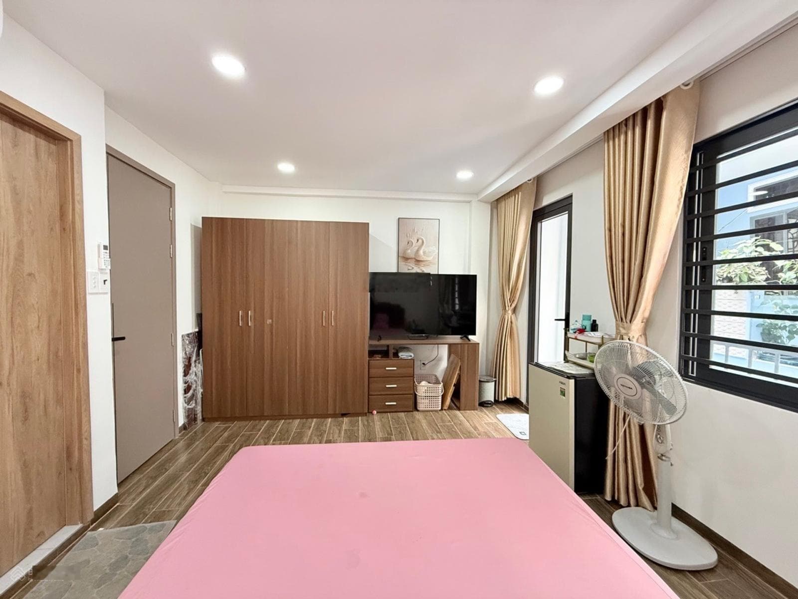Bán nhà riêng 3 tầng, 3PN, ngang 4m, sát mặt tiền Điện Biên Phủ, Bình Thạnh