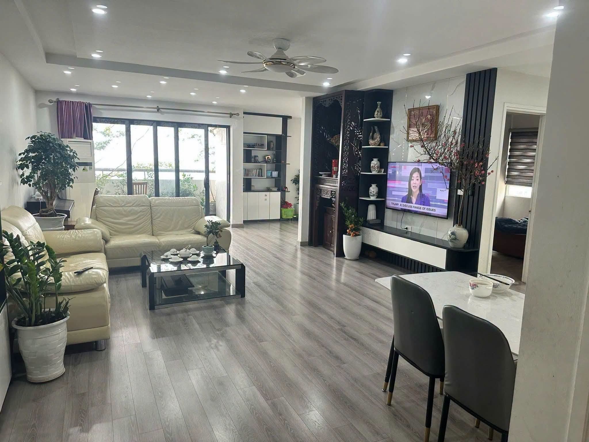 Căn hộ 138m2 CT1 Văn Khê, giá nhỉnh 6 tỷ, full nội thất xịn 3