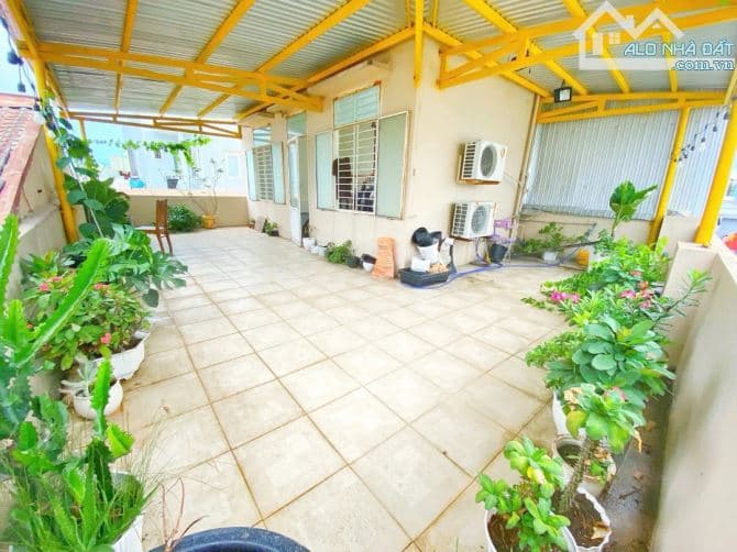 CHỈ 5 TỶ X CÓ NGAY NHÀ 3 TẦNG ĐINH TIÊN HOÀNG - DT 106M2