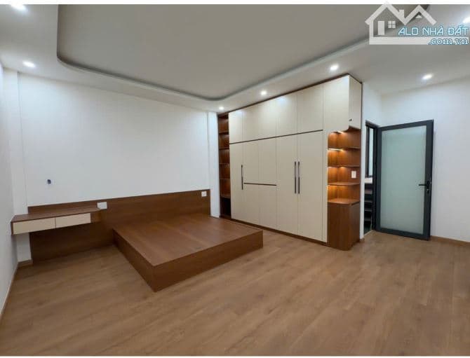BÁN NHÀ MẶT TIỀN NGÔ THỊ LIỄU - 83M2 - 4 TẦNG VỪA XÂY - TẶNG NỘI THẤT- 10.X