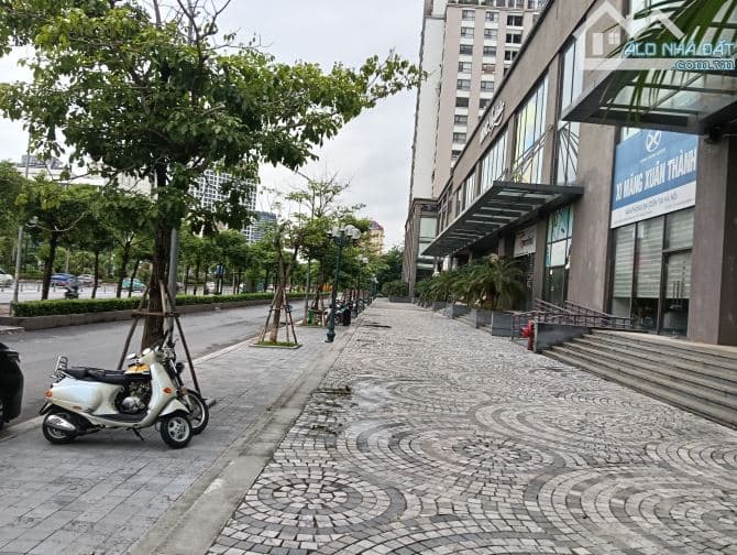 GIÁ 35 TR /M2 _ Sổ vĩnh viễn sàn thương mại dịch vụ Mặt phố Võ Chí Công DT 18000 m2