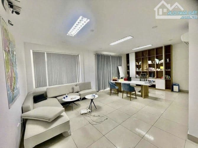 BÁN NHÀ ĐANG CHO THUÊ VĂN PHÒNG MẶT TIỀN NGUYỄN CỬU VÂN, BÌNH THẠNH. GIÁ CHỐT 3TỶ790/ 79M2